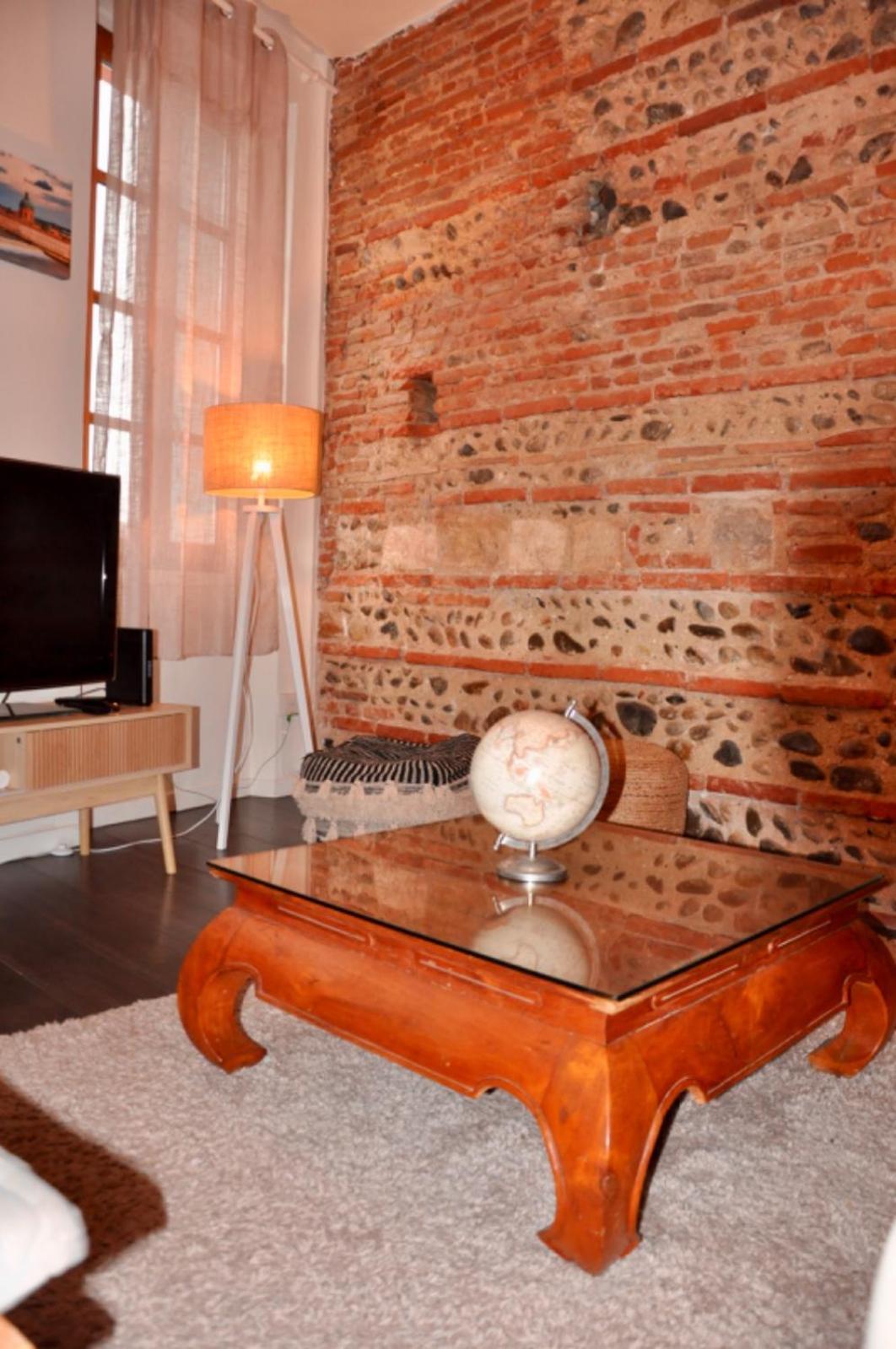 Le Charme D'Arnaud Hypercentre Wifi Accueil Gratuit H24 Lägenhet Toulouse Exteriör bild